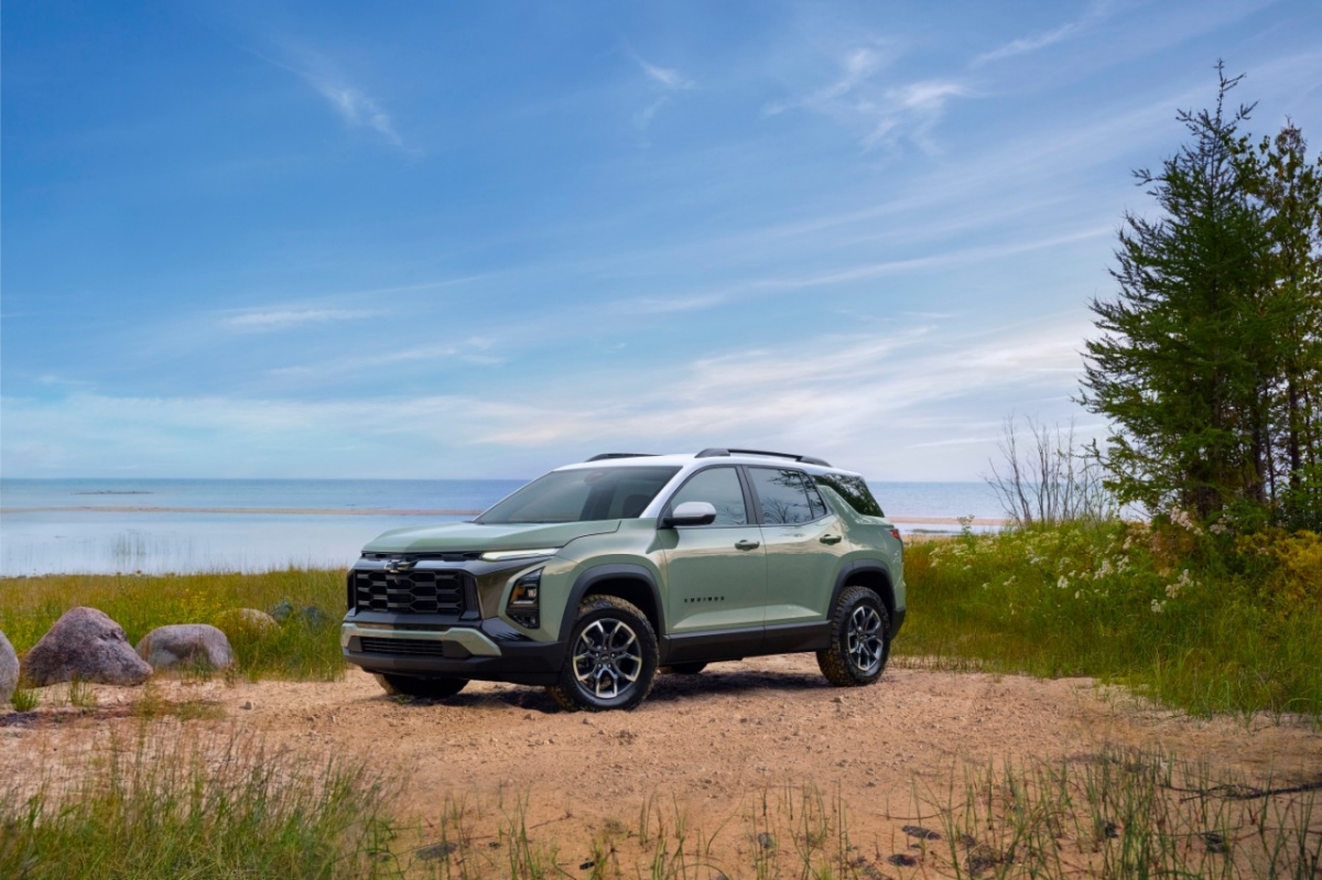 Chevrolet Equinox compact SUV exterior
