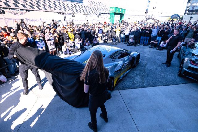 Corvette Z06 GT3.R Racecar Unveiled